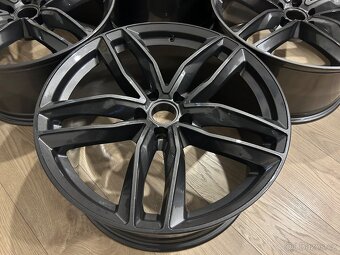 Alu kola 5x112 R20 - 8