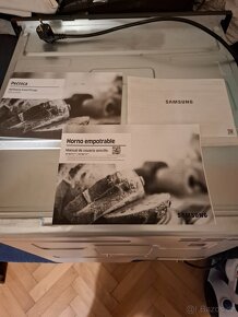 Prodám parní vestavěnou troubu samsung - 8