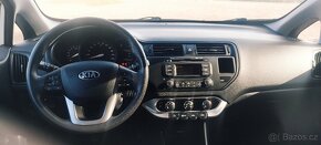 Kia Rio - 8