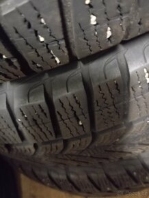 225/60/17 Goodyear ultra grip gen-1 - 8