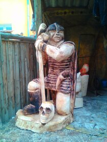 dřevěné sochy od známého sochaře - 8