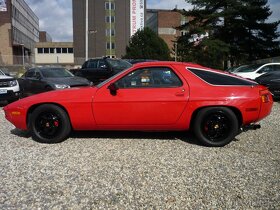 Porsche 928 170KW - 8