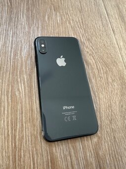 Apple iPhone Xs - zánovní - 8