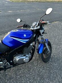 Suzuki GS500e - 8