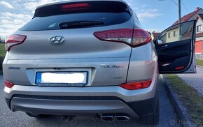 Hyundai TUCSON 2,0 D 4WD STYLE - TOP STAV - 8