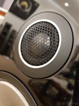 Bowers & Wilkins 704s2 - 8