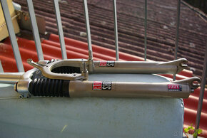 retro vidlice Rock Shox Judy XC 1995 s modifikaci SL , Ti - 8