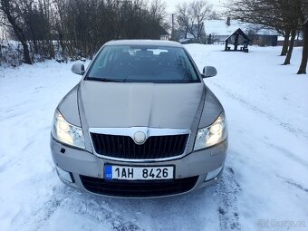 Skoda octavia 2,0tdi 103kw r.v 2009 čr 205 tis km serviska - 8