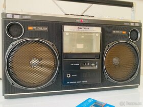 Radiomagnetofon/boombox Hitachi TRK8080E, rok 1978 - 8