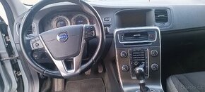 Volvo V60 D5 2.4 diesel 158kw,5 válec,xenon,tažný,Webasto - 8