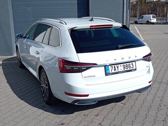 Škoda Superb combi 2,0 TDi 4x4 DSG  L&K - 8