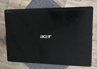 ACER ASPIRE 5820T i5  4gb RAM ATI mobility Radeon - 8