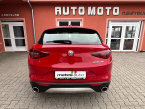 Alfa Romeo Stelvio 2.2 Q4 Business 140kW (ODPOČET DPH) - 8