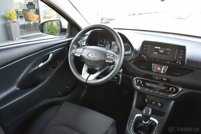 Hyundai i30 1.6CRDi TRIKOLOR 2xPNEU DPH ČR 1.MAJITEL - 8