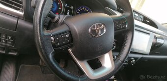 Toyota Hilux - 8