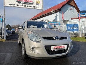 Hyundai i20, 1,2 57kW, SERVISKA, KLIMA - 8