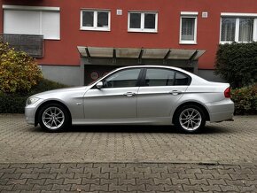 BMW Řada 3 E90 320i 110kW Sedan Aut. klima Šíbr 6st. Manuál - 8