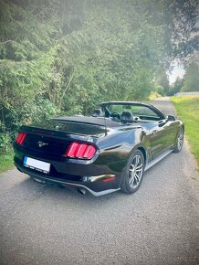 Ford Mustang 2016 Cabrio verze US - 8