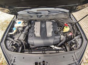 VOLKSWAGEN TOUAREG 3.0 V6 TDI AUTOMAT 4x4 - 8