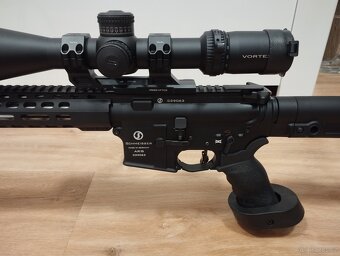 Vortex Strike Eagle 5-25x56 MOA - 8