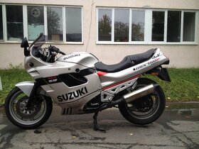 Suzuki GSX 750 F-veterán - 8