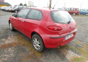 Alfa Romeo 147 1,9 JTD Progression 85 kW nafta manuál - 8