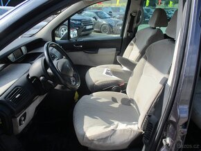 PEUGEOT 807 2,2HDI 125KW Premium AUT6 8míst 2008 - 8