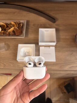 Apple Airpods - bílé sluchátka - 8