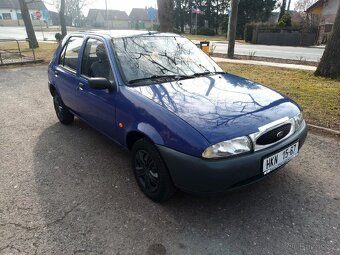 Ford fiesta 1.3i. - najeto pouze 50000km - 8