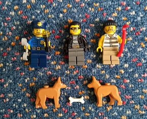 Lego City Police 60048 - Police Dog Unit. - 8