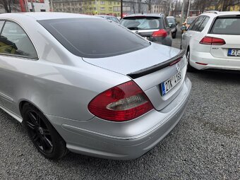 Mercedes-Benz CLK 320CDI V6 Kupé AMG Paket - 8