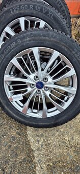 Ford Kuga r18 originální disky Ford 225/60 r18 Nokian čidla - 8