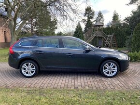 Volvo V60 2,4D 158kw - 8