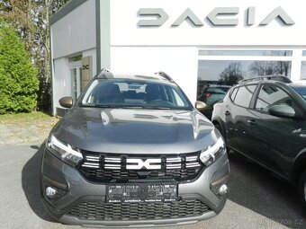 Dacia Jogger Extreme TCe 110 7 míst--malý nájezd - 8