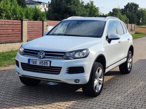 VW Touareg 3.0TDI 180kW 4x4 Aut. 2012 vzduch kůže - 8