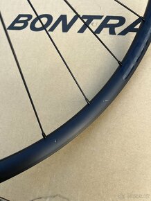 Sada zapletených kol Bontrager Kovee 25 BOOST 29 Super stav - 8