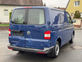 Volkswagen Transporter - 8