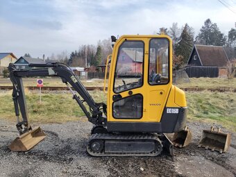 BAGR Volvo EC15 + 3 lžíce + náhradní pás - 8