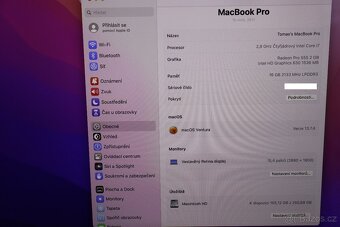 MacBook Pro 15" 2017 i7 / 16GB / 250GB / Pro 555 - 8