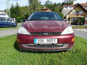 Ford Focus kombi 1,8i - tažné zařízení - 8