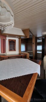 KARAVAN OBYTNÝ PŘÍVĚS XXL HOBBY - 8