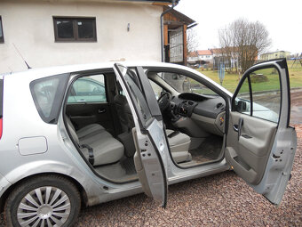 Renault Scenic - 8