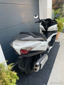 Honda Silverwing 400 - 8