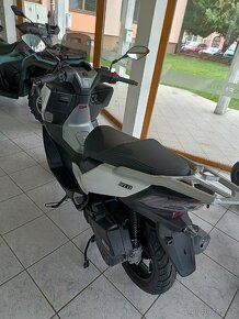 VOGE SR 125i GT - 8