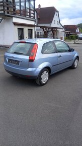 Ford Fiesta 1.3i - 8