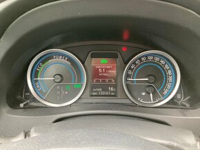 TOYOTAAURIS HYBRID ROK 2014 1.MAJ. NAJETO 133000 KM - 8