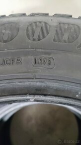 Zimní 225/55/17 Goodyear Vectot 4 seasons DOT 0623 - 8