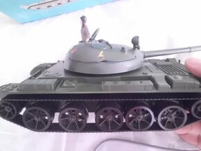 Stará Hračka TANK PANZER T 62 - ANKER - Pěkný - 8