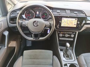 VW Touran 2.0TDI 110kW DSG Webasto FULL LED Kamera ACC - 8