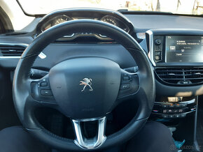 Peugeot 208, 1,2i, 60 kW, Allure , panorama - 8